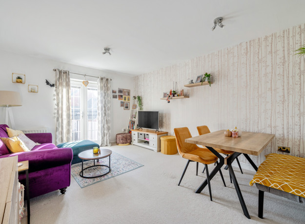 1365511 1 68E779b781749