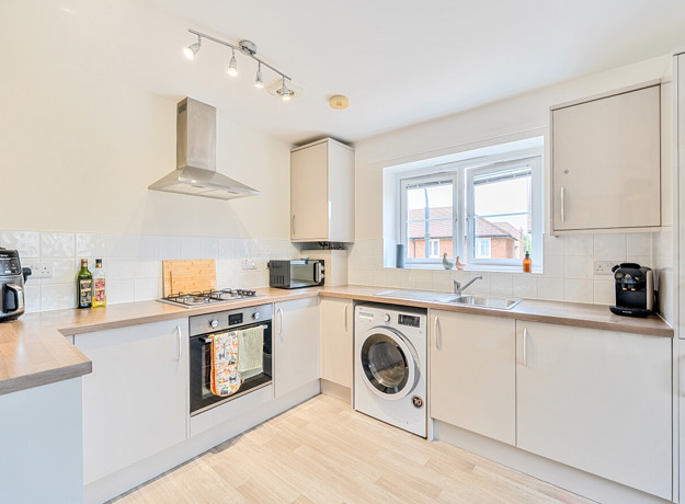 1333437 23 68907B85a8eee