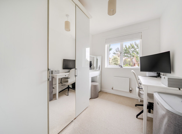 1385813 11 6938095E33d74