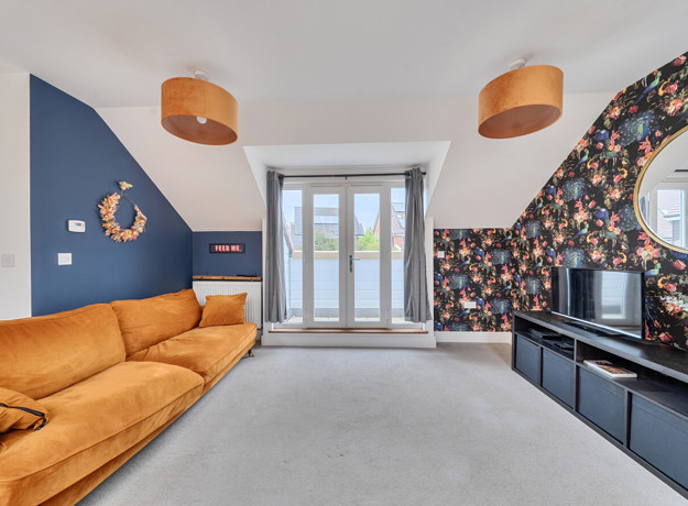 1441948 5 69De8d700c1a9