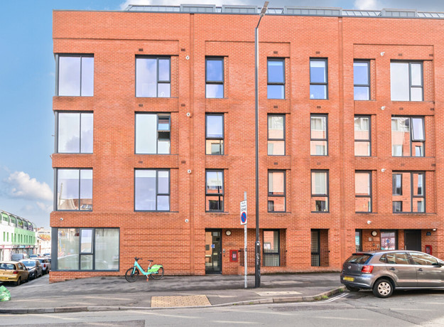 1353313 3 68C2a68795697