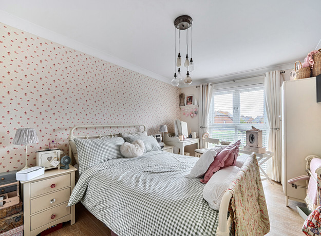 1362626 16 68E8c5d91db88