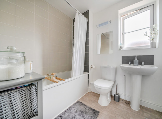 1345556 16 68B6bda30f060