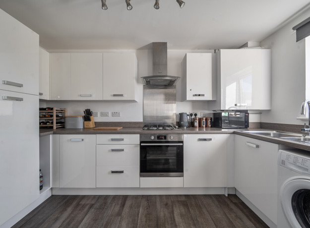 1429115 6 69B988957a2f4