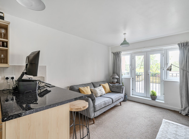 1304094 7 68431117D7d03