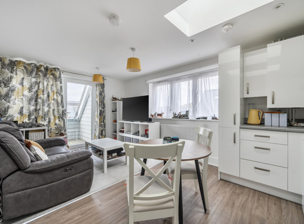 1434243 9 69Ca795b22a24