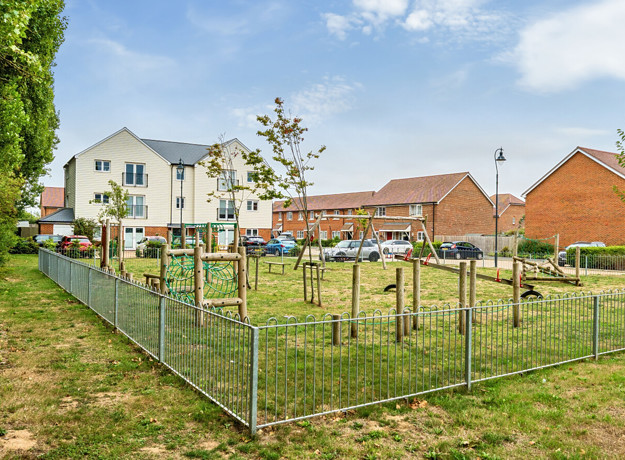 1333437 10 6890796E5761e