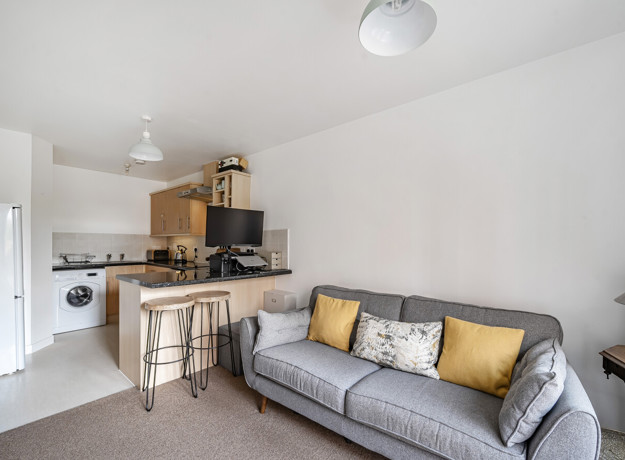 1304094 9 684311B377e6d