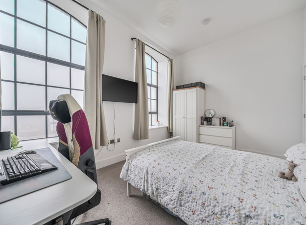 1375636 4 6908A2bcd7d31