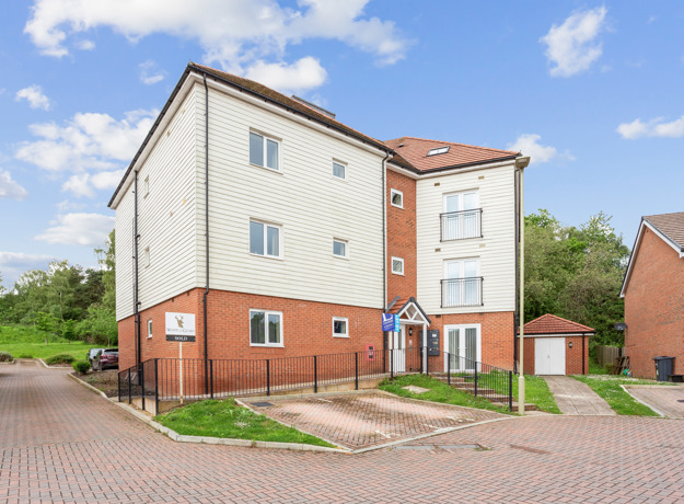 70913 37 Hellyar Rise (1)