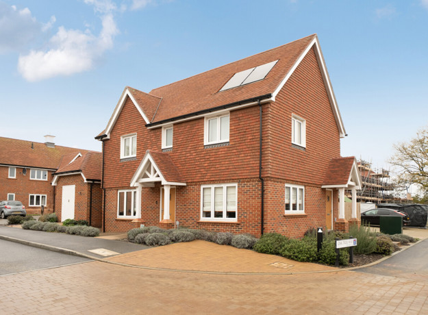 692985E2a9055 L 1382579 17 692971Adb7ddd