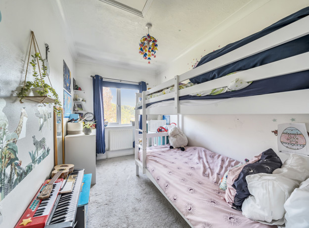 1364014 12 68E5aea6cc178