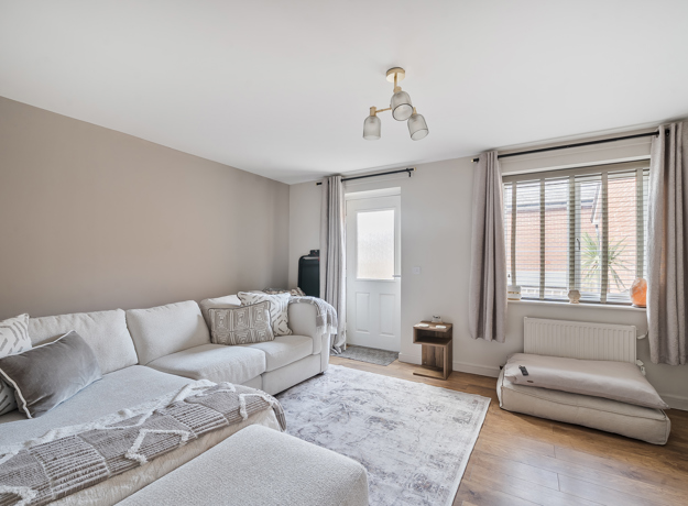 1374268 7 6904D9e29275b