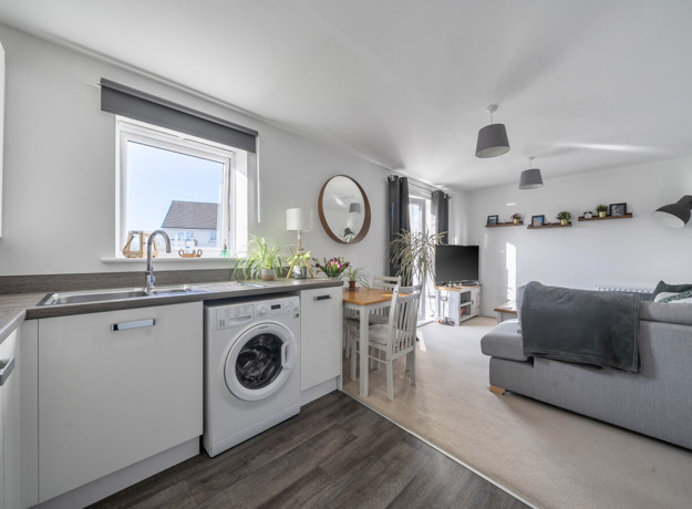 1429115 7 69B988f5a1c09