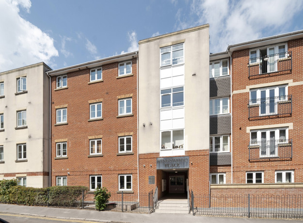 1304094 2 6842Fc38ef8a0