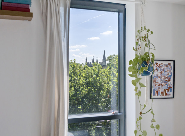 1320547 17 686F9ffbbb49a