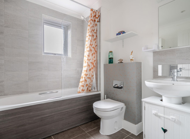 1406125 11 6981F11b59ec2