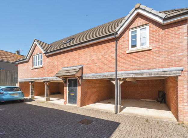 1319676 1 686560F6446c4