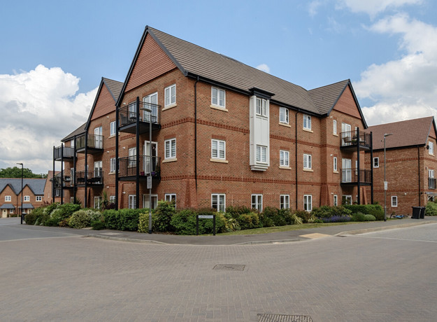 1296491 2 682B323518276 ARW (1)