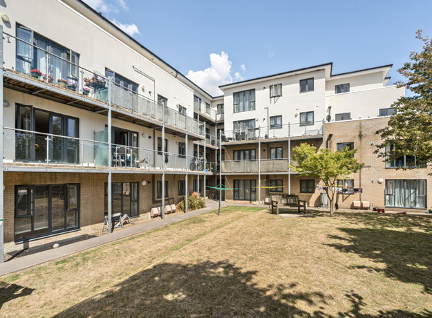 1317037 1 68668Fe00780c