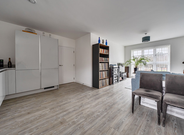 1420708 8 69A0842865db1