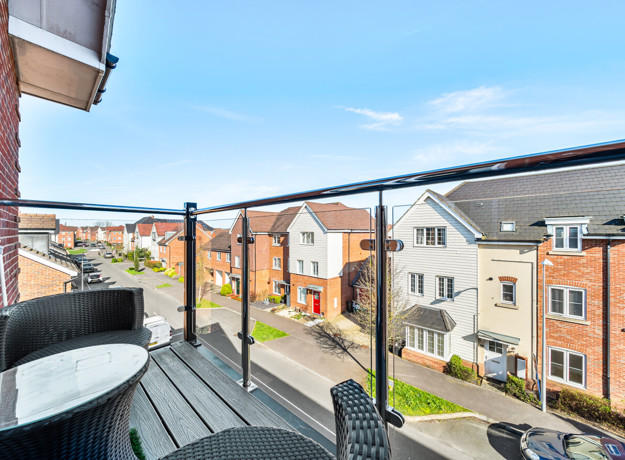 1421794 7 69A5a8559c018