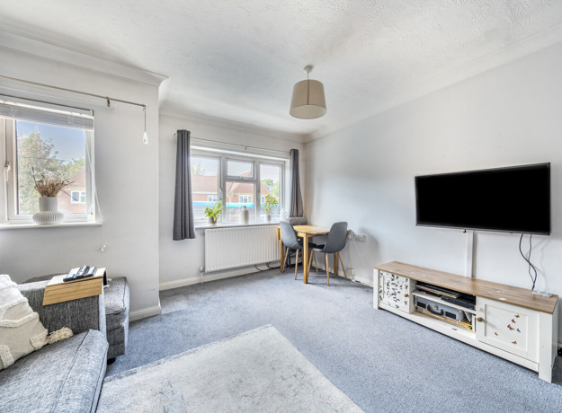 1364014 5 68E557debbec1