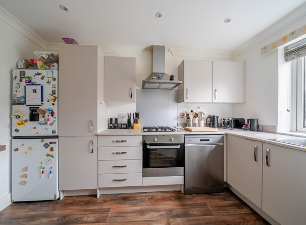 1406125 8 6981F0d3d0a36