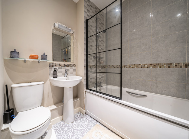 1364573 3 68Ed174b70493