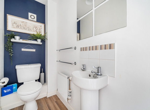 1321148 7 68752Dea94018