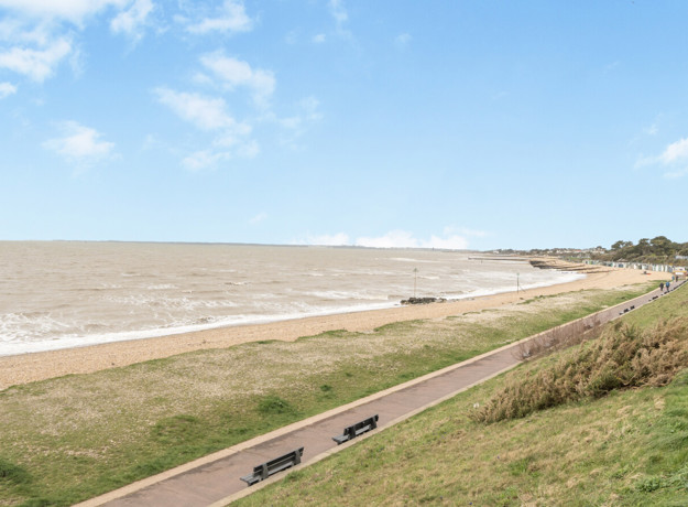 1439412 16 69D52f274e5ec