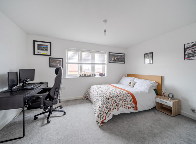 1408863 17 698C575f446cc