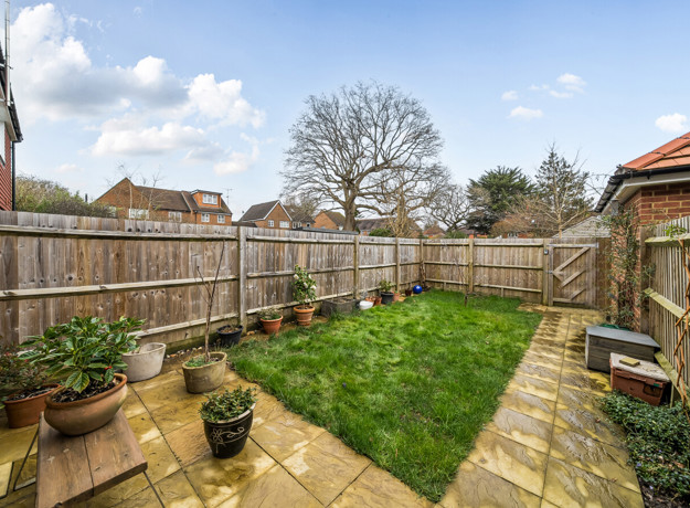 1418523 15 699C625aea248