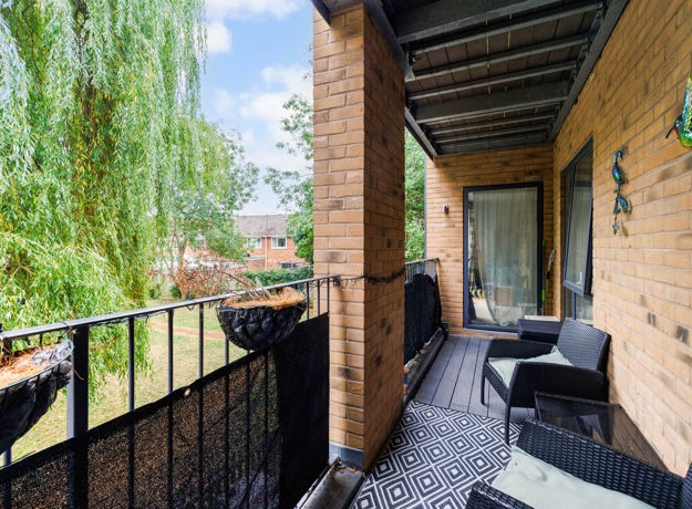 96650 12 Abercrombie Mews Larges Lane (19) Low