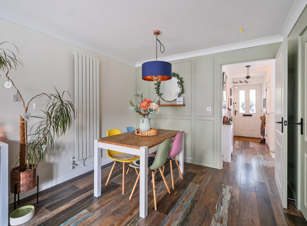 1369532 25 68F656a0e7ae0