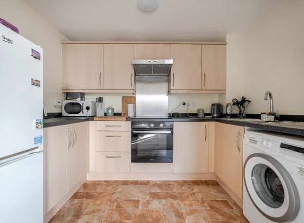 1388586 7 693954E2c3714