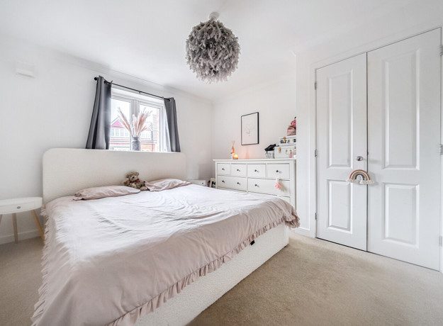 1375567 16 6911B3abaf8c1