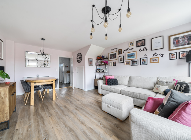 1343231 18 68A85d9204e09