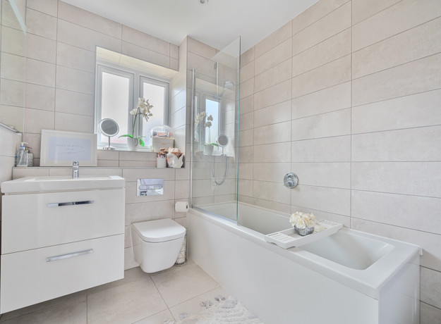 1302670 13 6839E188e4ef4