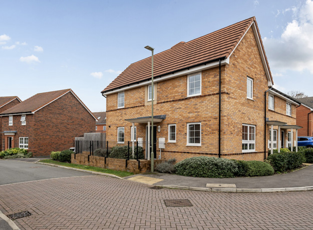 1418516 16 699C668929353