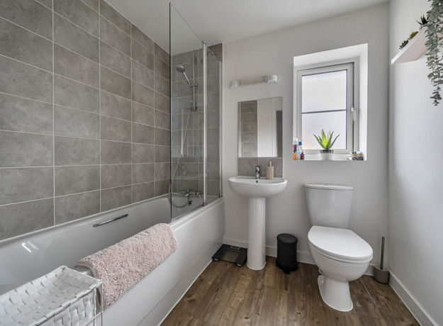 1418516 9 699C65be2383b