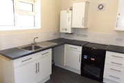 1 (Flat 4, 30 Savile Crescent)