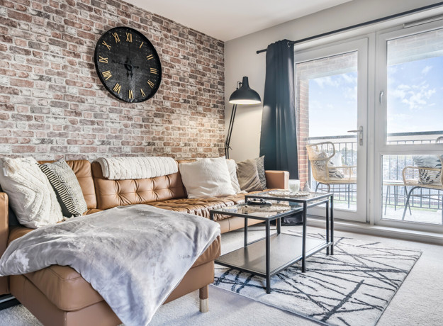 1371463 24 68F750ccb75d8