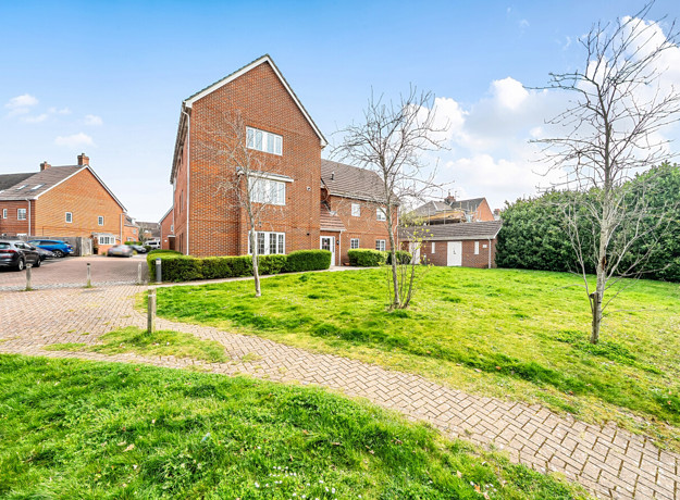 1430904 19 69C148dc1f027