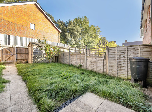 1362427 10 68E3ee97e5459